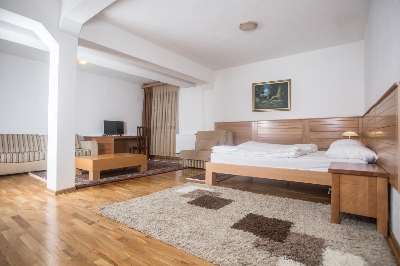 Hotel Borici Сйеница Екстериор снимка