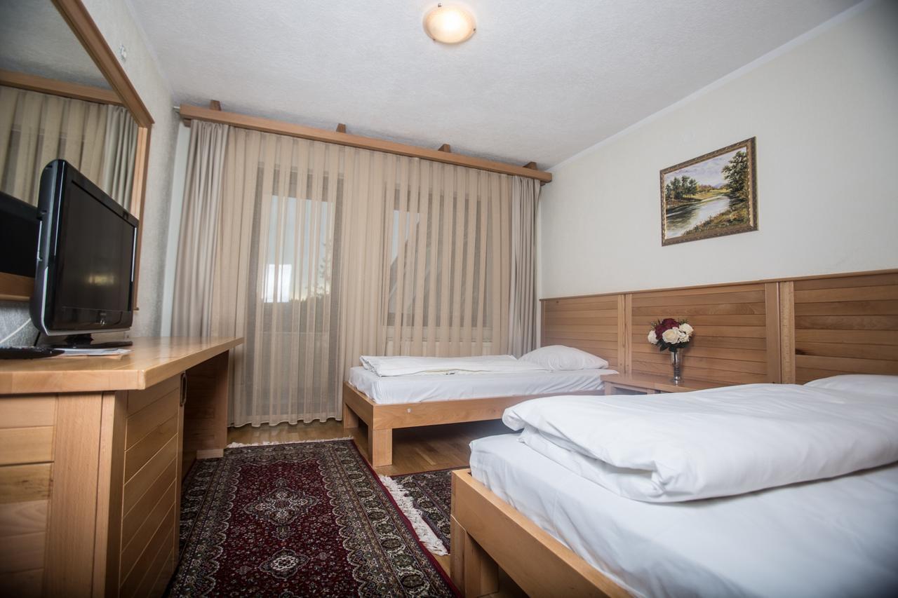 Hotel Borici Сйеница Екстериор снимка
